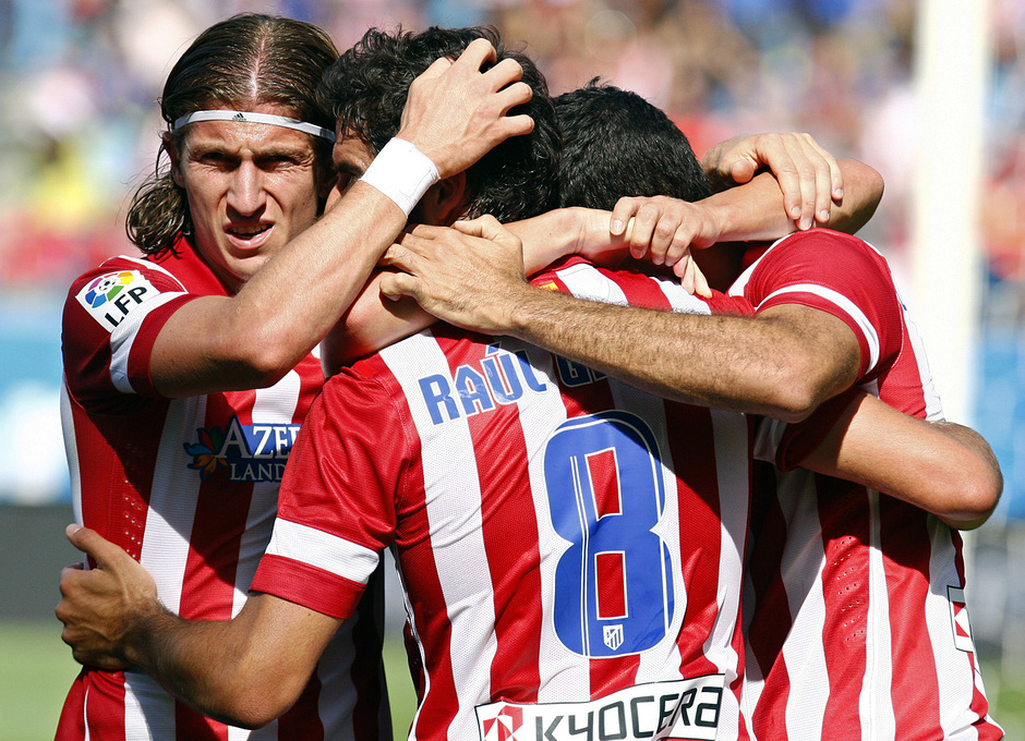 Temporada 2013/ 2014 Atlético de Madrid - Almería Los jugadores celebrando el gol de David Villa