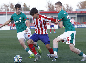 Temporada 19/20. Youth League. Atlético de Madrid Juvenil A - Lokomotiv. Ferreras