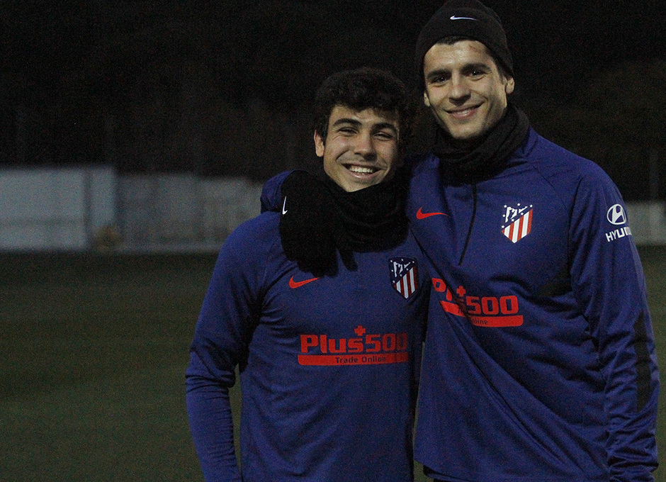 Temporada 19/20 | 14/01/2020 | Entrenamiento en la Ciudad Deportiva Wanda | Morata y Manu Sánchez