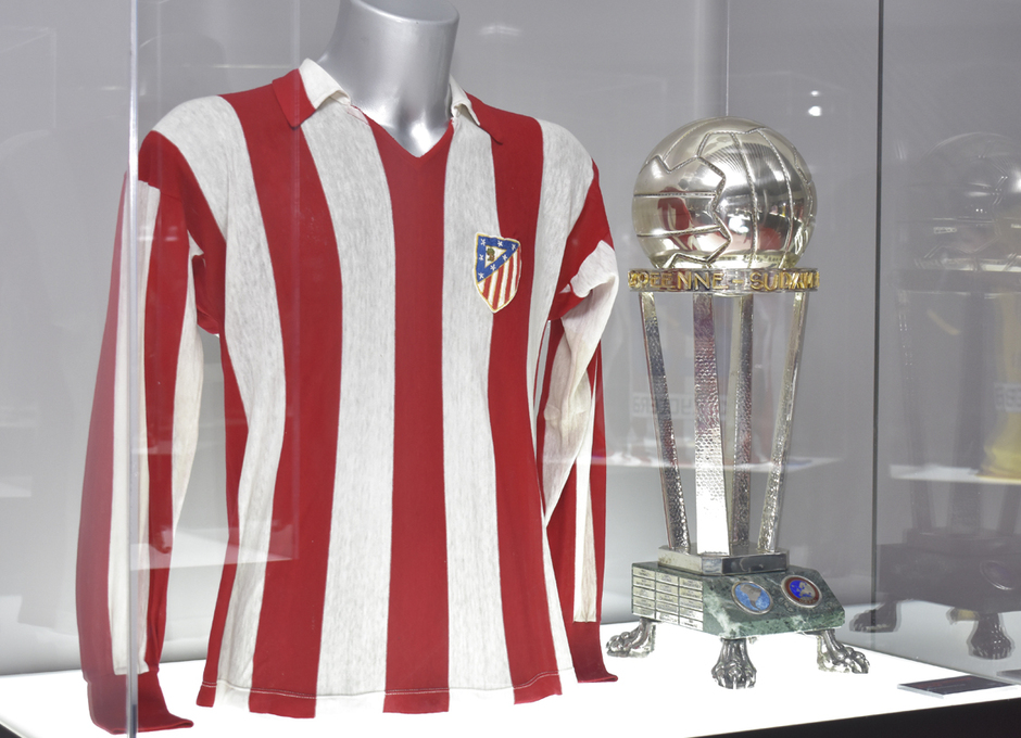 Final Intercontinental 1975 | Atlético de Madrid - Independiente de Avellaneda | Campeones | Exposición títulos de leyenda