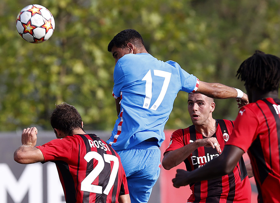 Temporada 2021/22 | Youth League | AC Milan - Atleti | Vilán