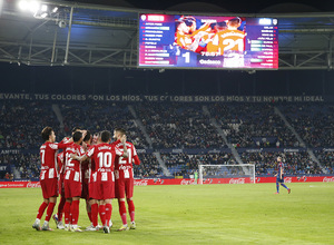 Temp. 21-22 | Levante-Atlético de Madrid | Piña celebración