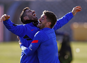 Temp. 21-22 | Entrenamiento 16/12 | Suárez y De Paul