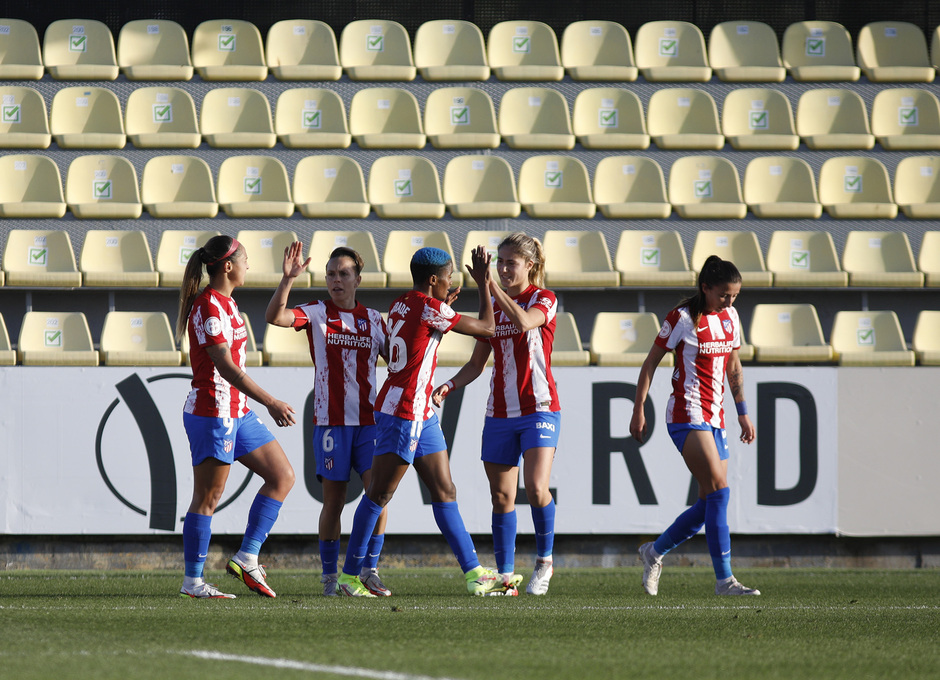 Temp. 21-22 | Villarreal - Atlético de Madrid Femenino | Celebración piña gol Ajibade