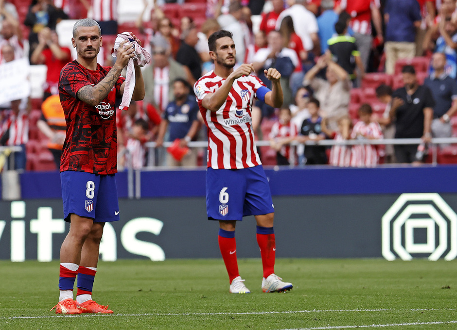 Temp 22-23 | Atlético de Madrid - Girona FC | Griezmann y Koke aplauso