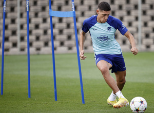 Temp. 22-23 | Entrenamiento 10-10-2022 | Nahuel Molina