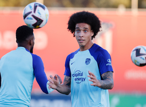 Temp. 22-23 | Entrenamiento 14-10-22 | Witsel