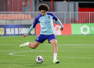 Temp. 22-23 | Entrenamiento 08-11-22 | Witsel