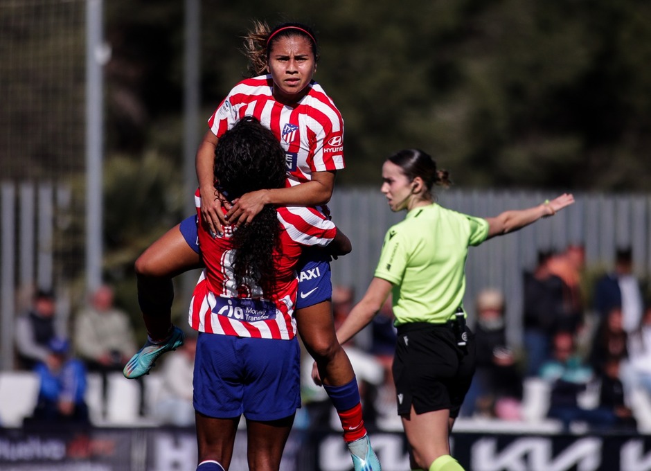 Temp. 22-23 | Sporting de Huelva - Atlético de Madrid Femenino | Celebración Ludmila y Leicy