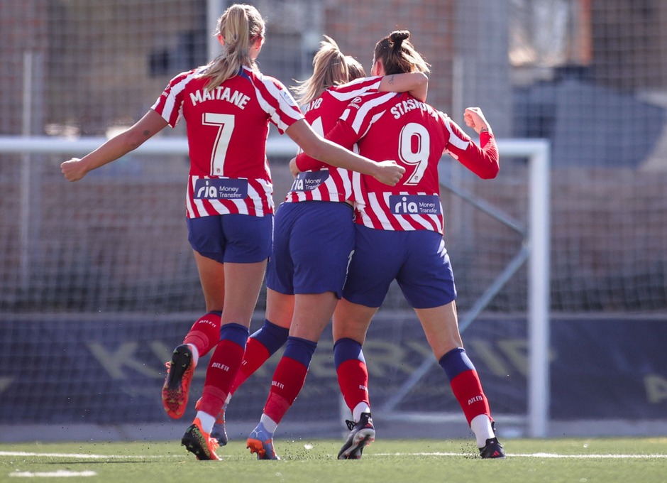 Temp. 22-23 | Sporting de Huelva - Atlético de Madrid Femenino | Staskova celebración