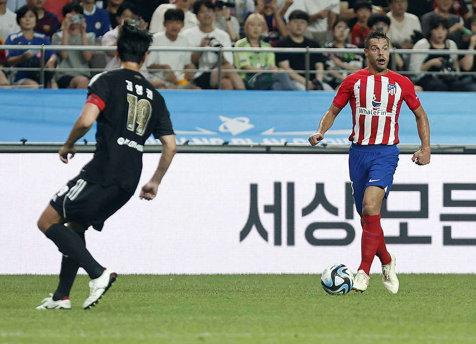 Temp. 23-24 | Amistoso | K-League - Atlético de Madrid | Azpilicueta