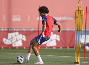 Temp. 23-24 | Entrenamiento 06-09-23 | Witsel