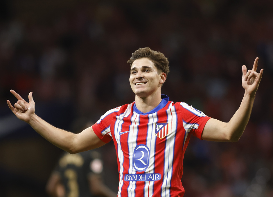 Julián Álvarez festeja su primer gol como rojiblanco en el Cívitas Metropolitano