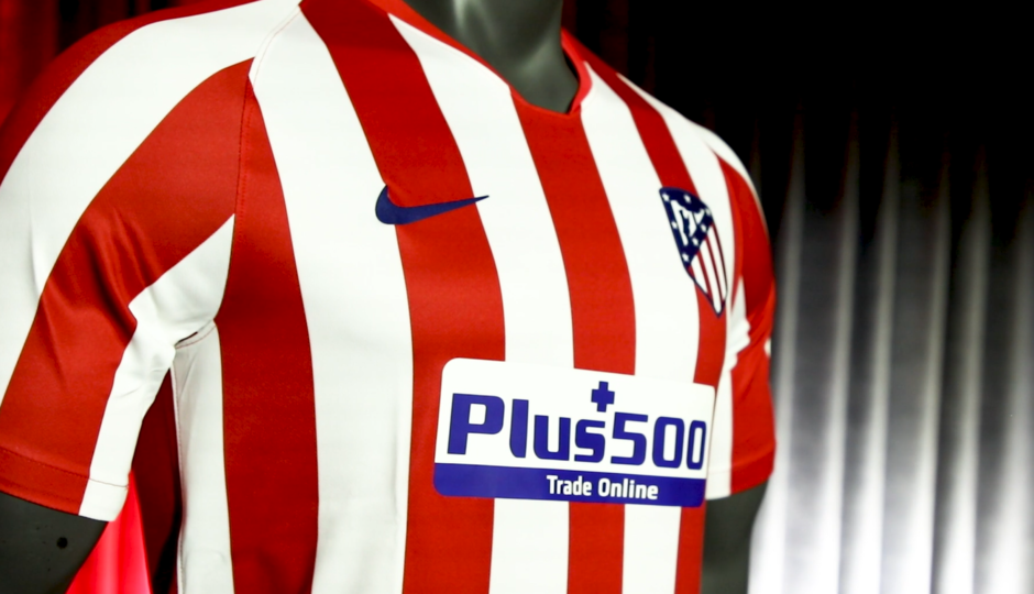 Esquivo Enemistarse plan de ventas Club Atlético de Madrid · Web oficial - Te presentamos nuestra primera  equipación para la temporada 2019/20
