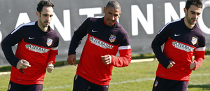 Temporada 12/13. Entrenamiento, Juanfran, Cata y Adrián corriendo durante el entrenamiento en la Ciudad Deportiva de Majadahonda