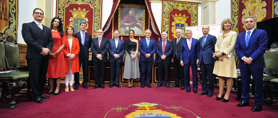 	Enrique Cerezo premiado en los Premios ASICOM 2019