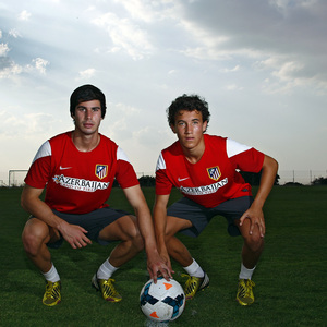 Temporada 13/14. Reportaje. Nacho y Milla posando para entrevista