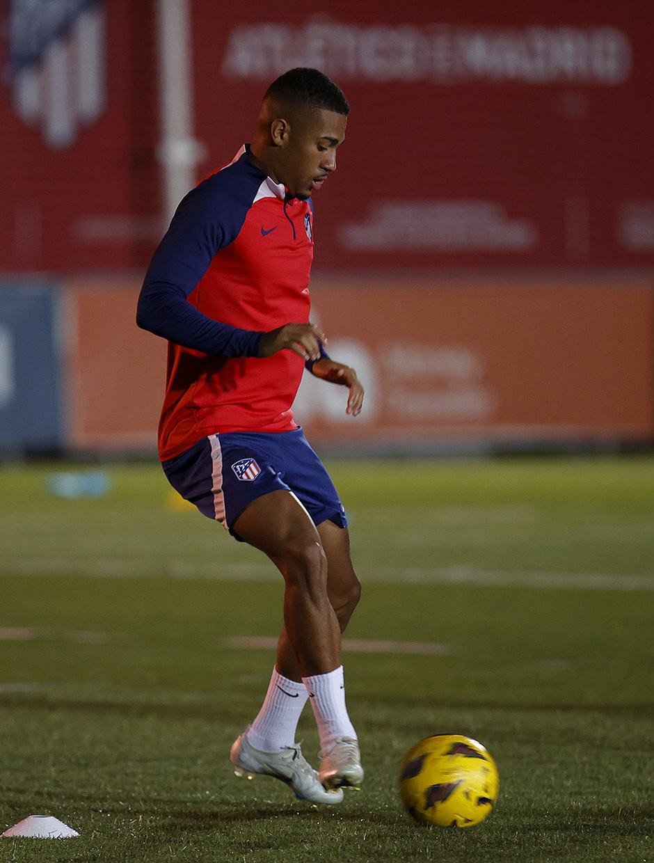 First training session of the week done! - Club Atlético de Madrid