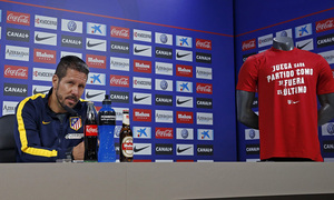 temporada 13/14. rueda de prensa de Simeone en Majadahonda.