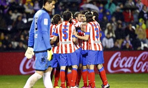 Temporada 2012-13. El equipo celebra la victoria frente al Valladolid en el estadio José Zorrilla