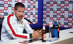 temporada 14/15. Rueda de prensa de Simeone en la ciudad deportiva de Majadahonda