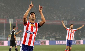 Luis García celebra su gol en el partido del Atlético de Kolkata contra el NorthEast United. 