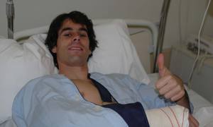 Tiago, en la clínica FREMAP, antes de pasar por el quirófano para la operación de la fractura de cúbito derecho sufrida en la semifinal de Copa