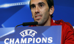 temporada 15/16. Rueda de prensa de Simeone y Godín en el estadio Vicente Calderón. Previa de Champions Benfica