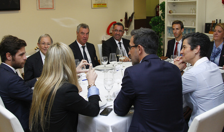 temp. 2015-2016 | Comida de directivas del Féminas-Olympique Lyonnais