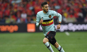 Yannick Carrasco, durante un partido de la Eurocopa