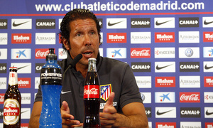 Temporada 13/14. Rueda de prensa de Simeone en el estadio Vicente Calderón