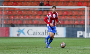 Temporada 21/22 | Atlético de Madrid B - Carabanchel | Rojas | Solitario