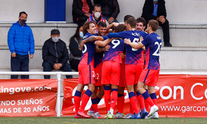 Temp. 21-22 | Moscardó - Atlético de Madrid B | Piña celebración