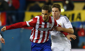 temporada 13/14. Partido Atlético_Real Madrid. Copa del Rey. Mario con el balón