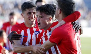 Temp. 23-24 | Atlético de Madrid B - Castellón | piña celebración