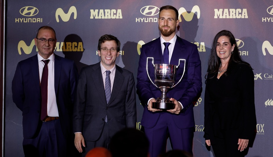 Oblak Zamora premio