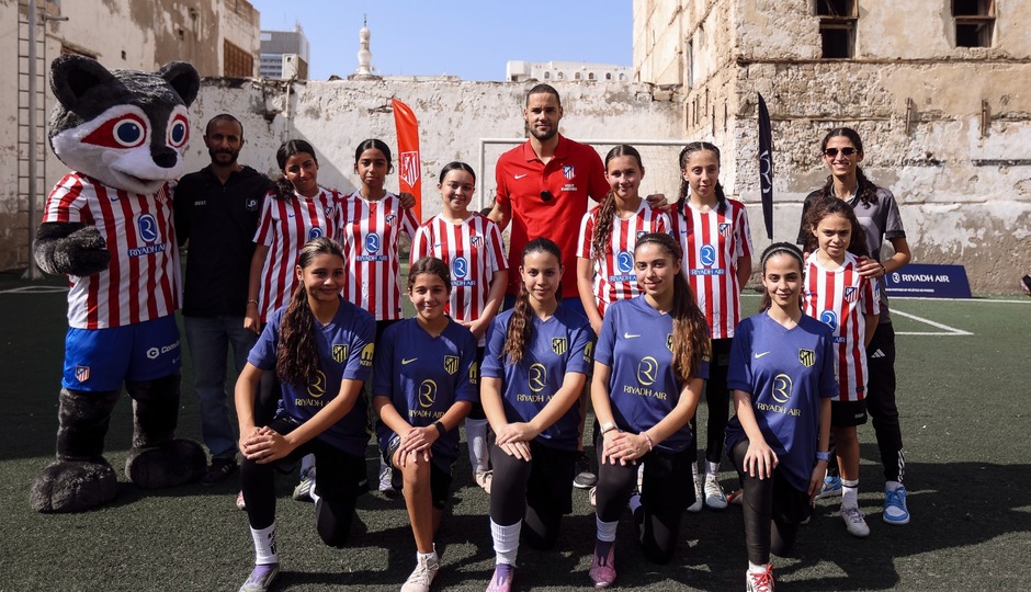 Cl&iacute;nic organizado por Riyadh Air en Yeda - Foto de grupo