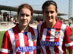 temporada 13/14. Las jugadoras Bea Beltrán y Natalia Loa en el día de su debut con el primer equipo