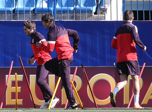 UEFA Europa League 2012-13. El Atlético se entrena en el Vicente Calderón antes del partido contra el Rubin Kazan