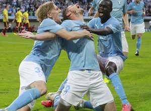 Imágenes Malmö FF. Grupo A Champions League. Celebración suelo. Fotografías: UEFA.com