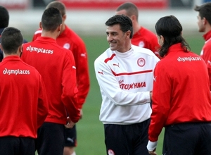 Imágenes Olympiacos. Grupo A Champions League. Michel.