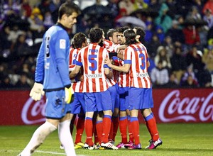Temporada 2012-13. El equipo celebra la victoria frente al Valladolid en el estadio José Zorrilla