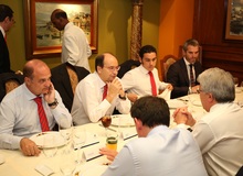 Almuerzo Oficial con la Directiva del Sevilla