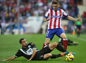 Temporada 14-15. Atlético - Córdoba. Siquiera controla un balón.