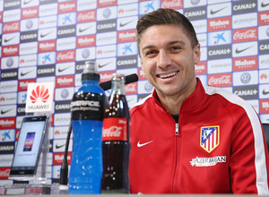 temporada 14/15. Rueda de prensa de Siqueira en la ciudad deportiva de Majadahonda