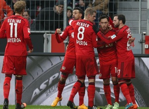 El Bayer Leverkusen celebra un gol.