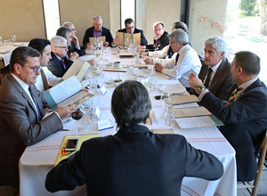 temporada 14/15. Comida de directivas Atlético Hospitalet. Comida en el restaurante Filandón