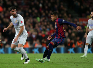 Temporada 14-15. Jornada 18. FC Barcelona-Atlético de Madrid. Raúl García, ante Rafinha.