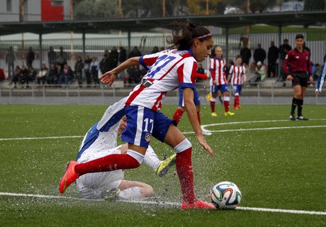 Temp. 2014-2015. D&eacute;bora durante el partido ante el Espanyol