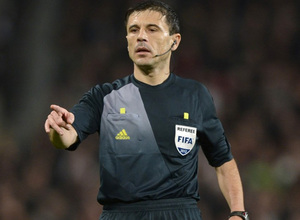 Mazic, árbitro serbio